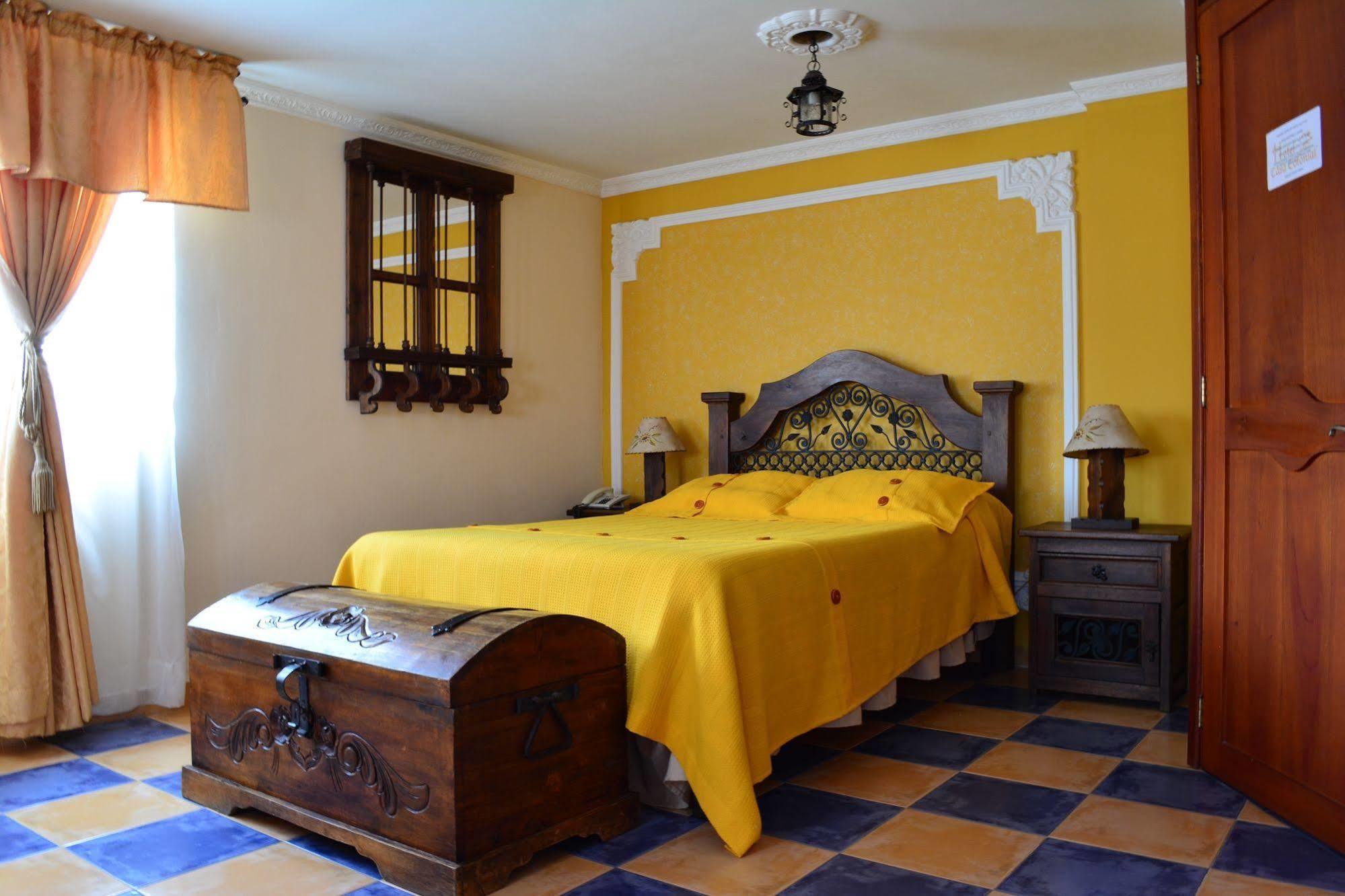 Hotel Casa Colonial ซานตาโรซา เดกาบัล ภายนอก รูปภาพ